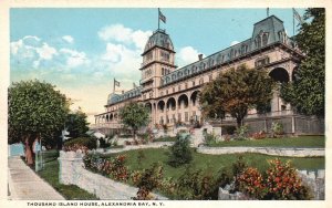 Vintage Postcard Thousand Island House Building Grounds Alexandria Bay New York