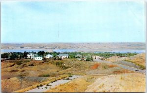 Postcard - Missouri River Valley - Chamberlain, South Dakota