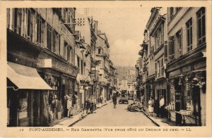 CPA PONT-AUDEMER - Rue Gambetta (43296)