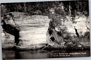 RPPC Pulpit Rock and Baby Grand Piano, Lower Dells WI Vintage Postcard Y02