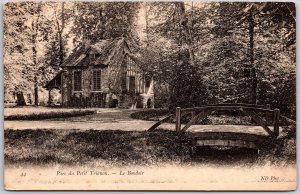 Pare Du Petil Trianon Le Boudoir  Versailles France Château Grounds Postcard