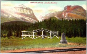 Postcard MOUNTAIN SCENE Canadian Rockies Alberta AB AO0133