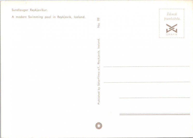 Reykjavik, Iceland  SWIMMING POOLS  Children In Wading Pool  4X6 Postcard