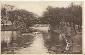 Lancashire Postcard - The Lake - Queens Park - Blackburn - Ref 19701A