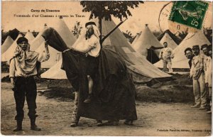 CPA Militaire Camp de SISSONNE - Promenade d'un Chameau (92153)