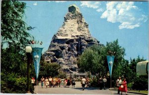 Postcard AMUSEMENT PARK SCENE Anaheim California CA AL6919