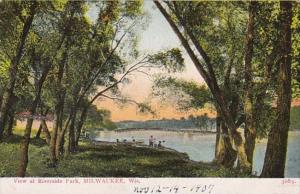 Wisconsin MIlwaukee View At Riverside Park