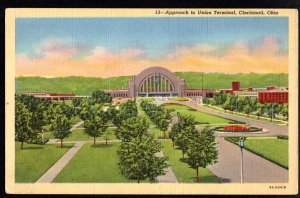 Ohio CINCINNATI Approach to Union Terminal Pub J. Louis Motz News Co. - Linen