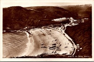 VINTAGE POSTCARD MID-DISTANCE VIEW OF GREVE DE LECO JERSEY CHANNEL ISLAND c 1920