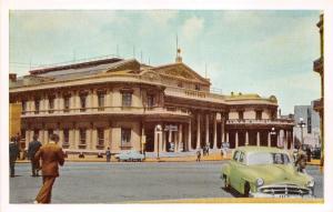 B84934  car voiture teatro solis  montevideo  uruguay