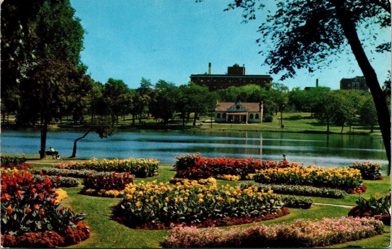 Loring Park Minneapolis Minnesota MN City Lakes Parks Postcard VTG UNP Mirro  