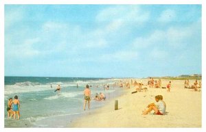 Postcard BEACH SCENE Gulf Shores Alabama AL AU0449