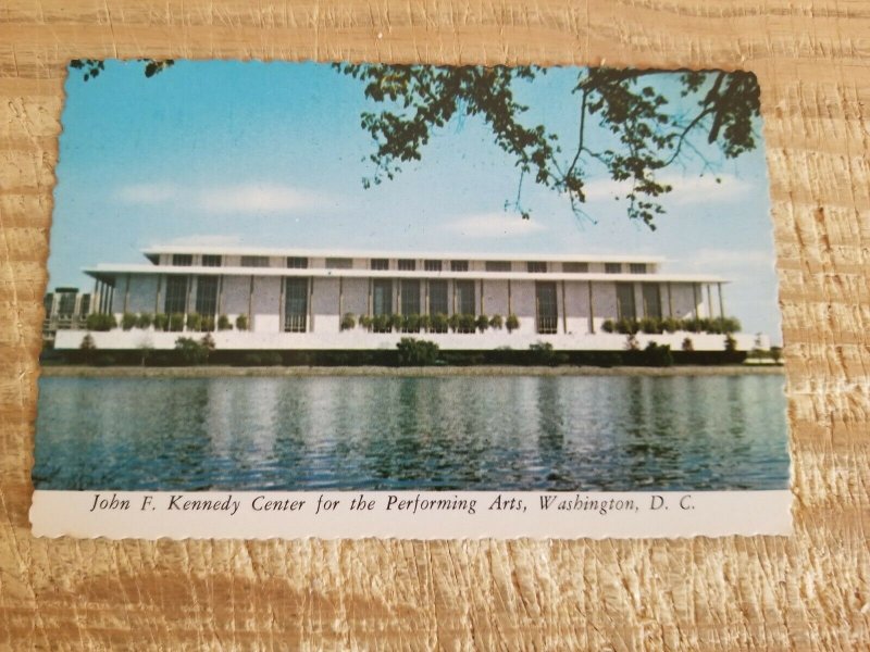 JOHN F KENNEDY CENTER FOR THE PERFORMING ARTS DAY AND NIGHT.SET OF POSTCARDS*P13