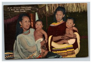 Vintage 1940's Postcard Seminole Indian Family Musa Isle Village Miami Florida