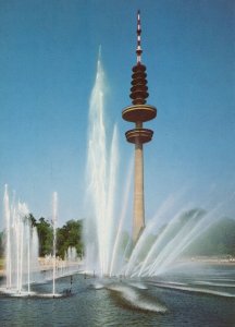 Germany Postcard - Hamburg - Wasserspiele in Planten Un Blomen Mit.... RR9226