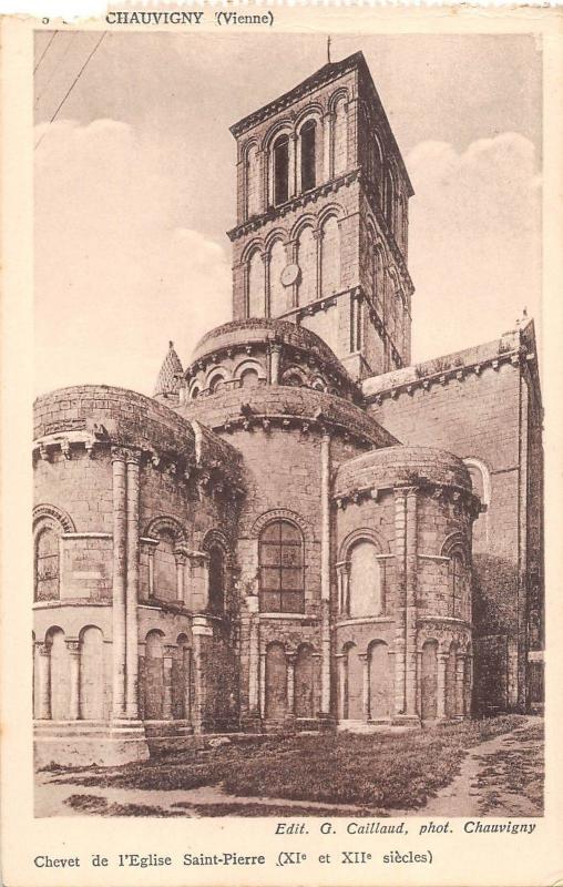 BF6751 chauvigny vienne chavet de l eglise saint pierre france     France