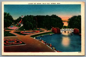 Postcard Detroit Michigan c1940s Lagoon And Mound Belle Isle Unused