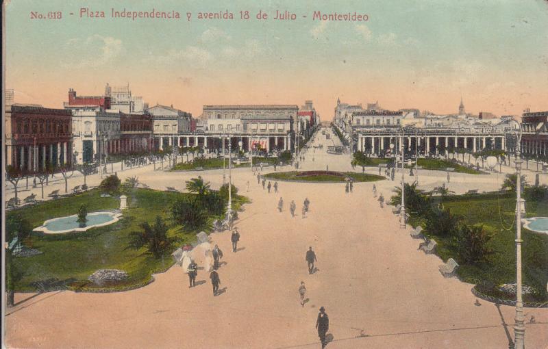 Lot 2 postcards Uruguay Montevideo Playa Ramirez Plaza Independencia