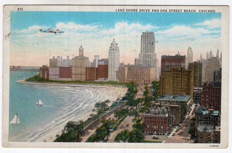 Chicago, Lake Shore Drive and Oak Street Beach