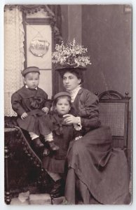 RPPC Beautiful Victorian Mother Dara Large Hat Adorable Children  Postcard L26