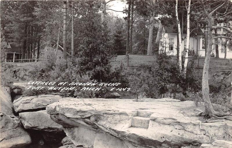 D12/ Port Austin Michigan Mi Real Photo RPPC Postcard 1945 Cottages Broken Rocks