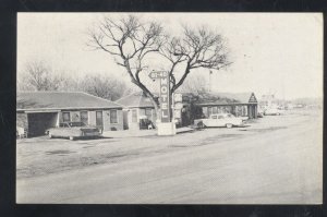 SALINA KANSAS 81-40 MOTEL BINTAGE B&W ADVERTISING POSTCARD