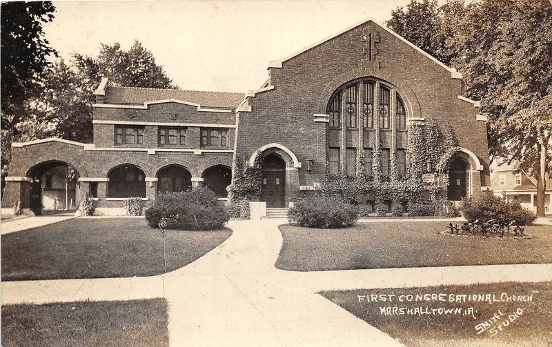 G24/ Marshalltown Iowa RPPC Postcard c1920s First Congregational Church