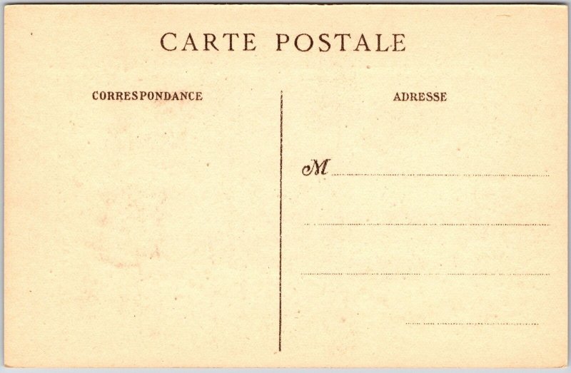 Musee De Cluny Un Pleaurant (Albatre) Art Bourguignon (XV Sieele) Postcard