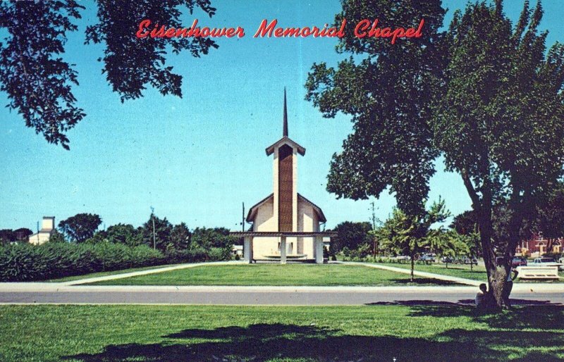 VINTAGE STANDARD SIZE POSTCARD EISENHOWER MEMORIAL CHAPEL ABILENE KANSAS