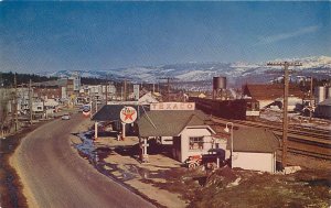 TRUCKEE, California CA ~  STREET SCENE Texaco Station  c1950s Postcard