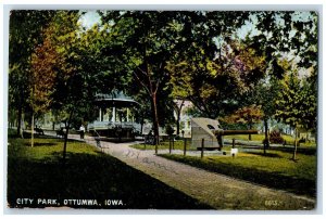 1907 City Park Plaza Shed Canyon Display Pathways Bench Ottumwa Iowa IA Postcard