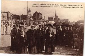 CPA PLOUMANACH-Pardon de Notre Dame de LA CLARTE-Jeunes Femmes mariées (231116)