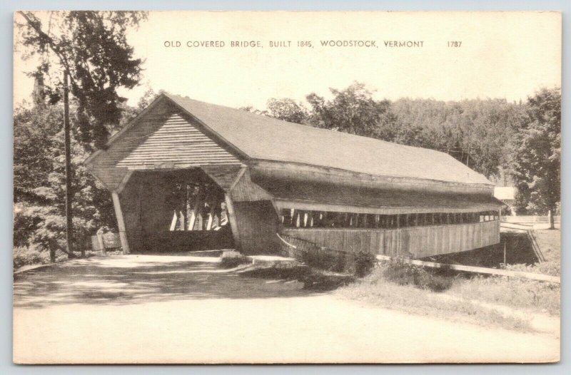 Woodstock Vermont~Old Covered Bridge~Open Sides~1940s B&W Litho Postcard 