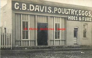 MO, Warrensburg, Missouri, RPPC, C.B. Davis Poultry Dealer, Hides & Furs