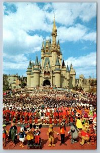 Mickey Mouse & Company , Cinderella Castle, Walt Disney World, Florida Postcard