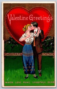 K48/ Valentine's Day Love Holiday Postcard c1910 Gold Man Woman 159