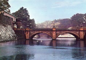 VINTAGE CONTINENTAL SIZE POSTCARD SNOW COVERED NIJUBASHI IMPERIAL BRIDGE JAPAN