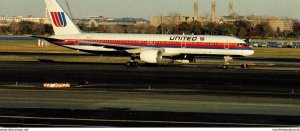 United Air LInes Boeing 757-222 At Washington National Airport