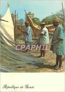  Modern Postcard Republic of Guinea Conakry Given in state of the nets of the si