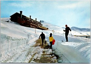 VINTAGE CONTINENTAL SIZE POSTCARD TOURIST INFO HUT SIERRA NEVADA GRANADA SPAIN