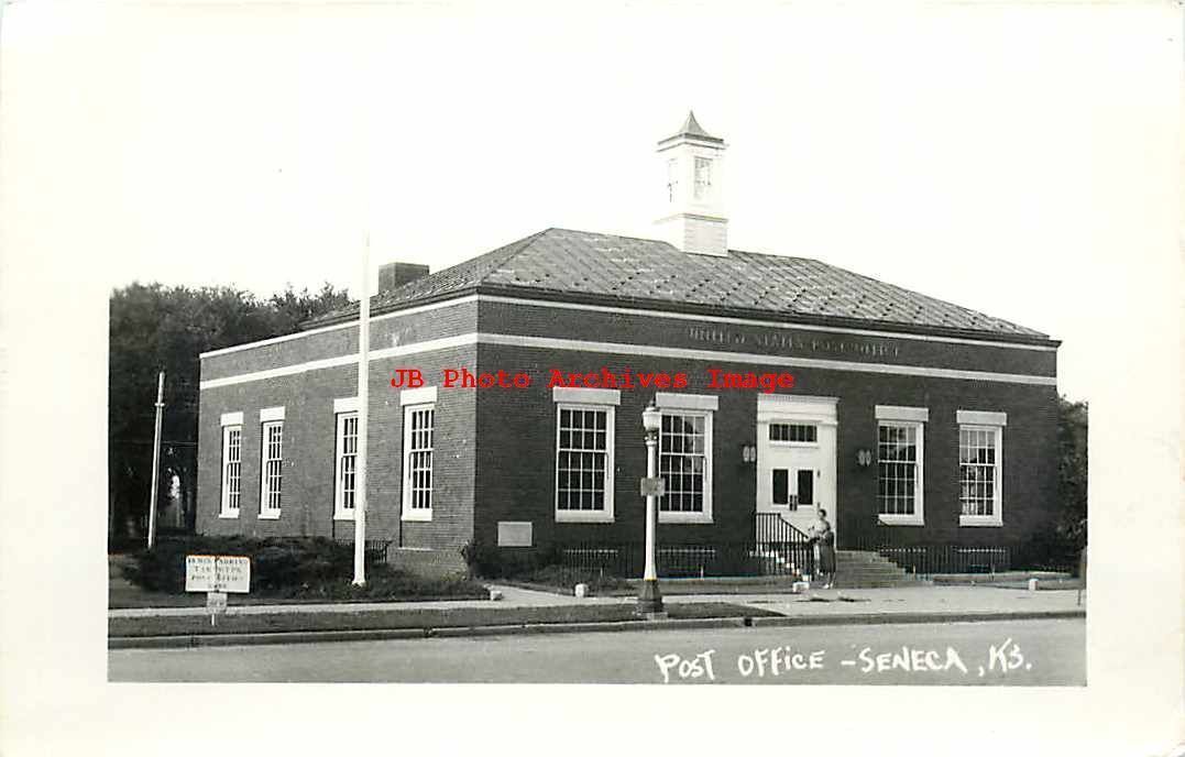 KS, Seneca, Kansas, RPPC, Post Office Building, Exterior View, Photo