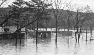 G42/ Springfield Vermont RPPC Postcard 1927 Flood Disaster Stores Trees 12