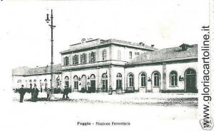 03337 VINTAGE POSTCARD: FOGGIA City: RAILWAY STATION-