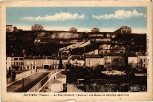 CPA Poitiers - Le Pont Joubert, L'Escalier des Dunes et Caserne (111693)