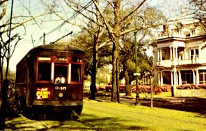 LA - New Orleans. St Charles Avenue Street Car