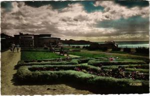 CPA Le VAL-ANDRÉ - Les jardins en bordure de mer (243570)