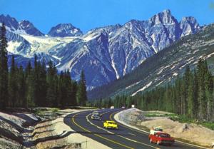 Rogers Pass BC Selkirk Range Canadian Rockies Old Cars 1973 Vintage Postcard D20