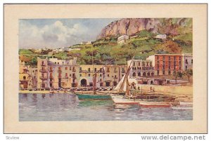 CAPRI , Italy , 10-30s ; Marina grande