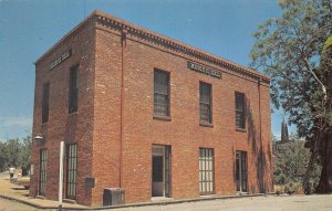 COLUMBIA CALIFORNIA~QUARTZ BOULDERS-STATE PARK-MASONIC TEMPLE~LOT OF 3 POSTCARDS