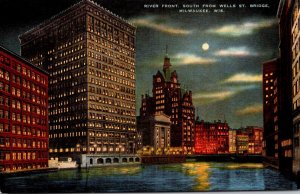 Wisconsin Milwaukee River Front South From Wells Street Bridge